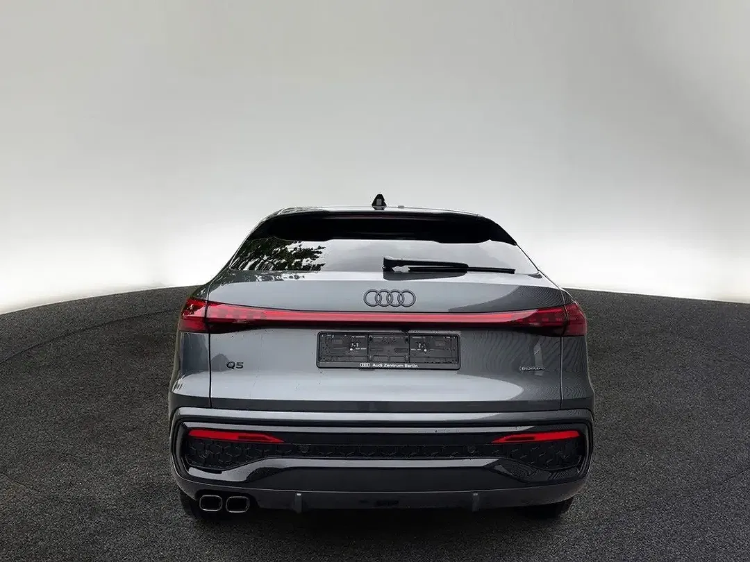 Audi Q5 - Thumbnail 3