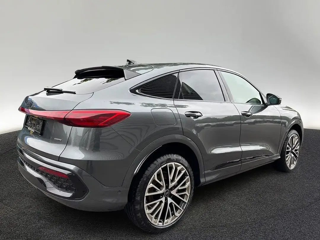 Audi Q5 - Thumbnail 4