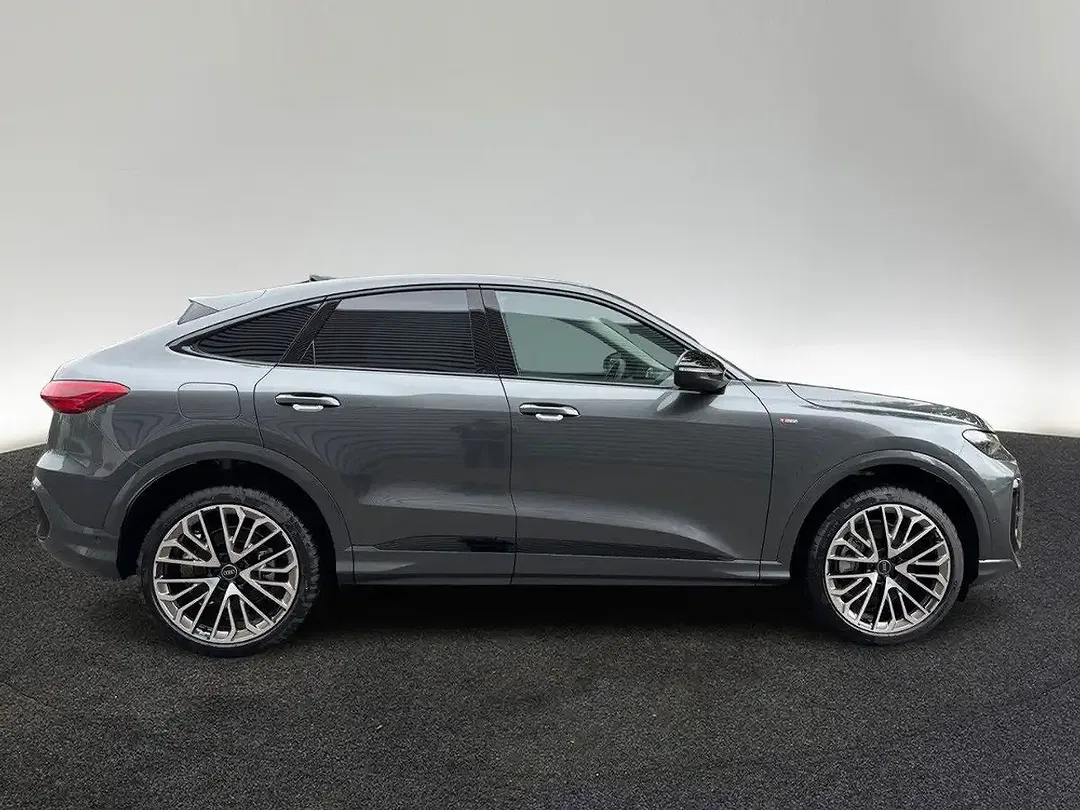 Audi Q5 - Thumbnail 5