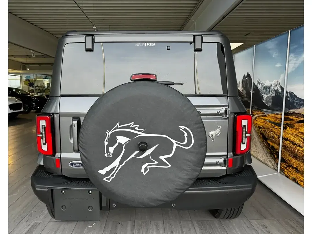 Ford Bronco - Thumbnail 5