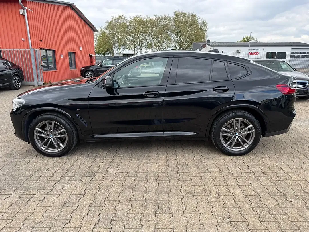 BMW X4 - Thumbnail 9