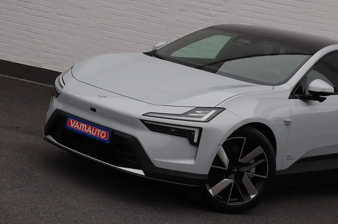 Polestar 4 - Thumbnail 14