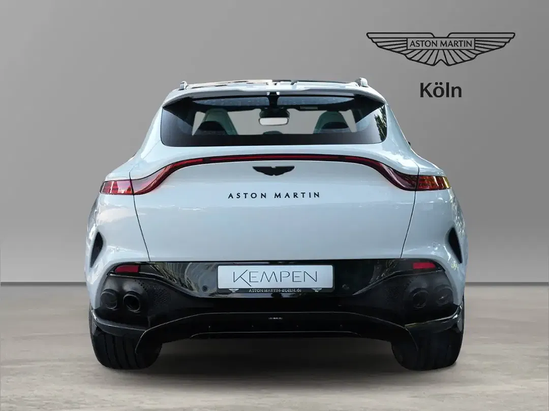 Aston Martin DBX - Thumbnail 5