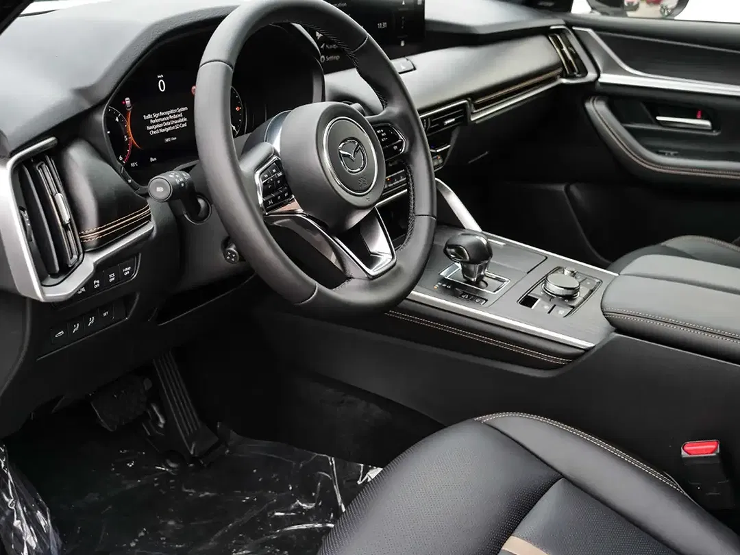 Mazda CX-60 - Thumbnail 5