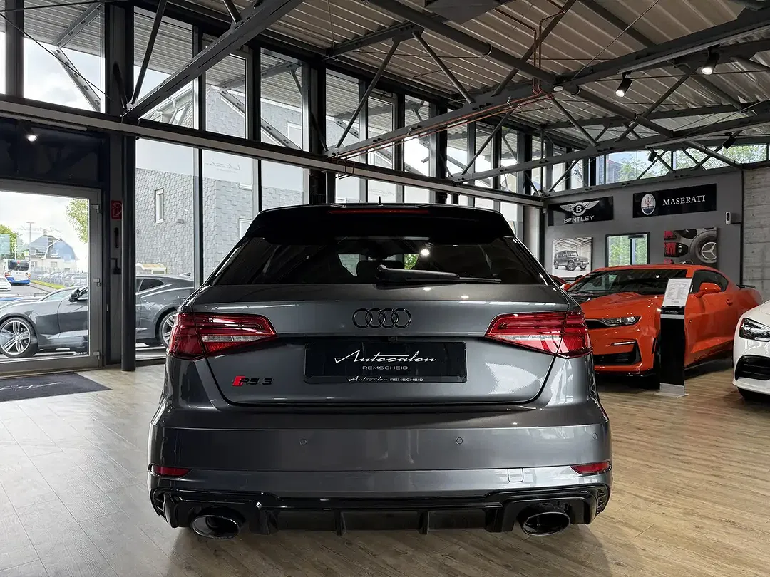 Audi RS3 - Thumbnail 6