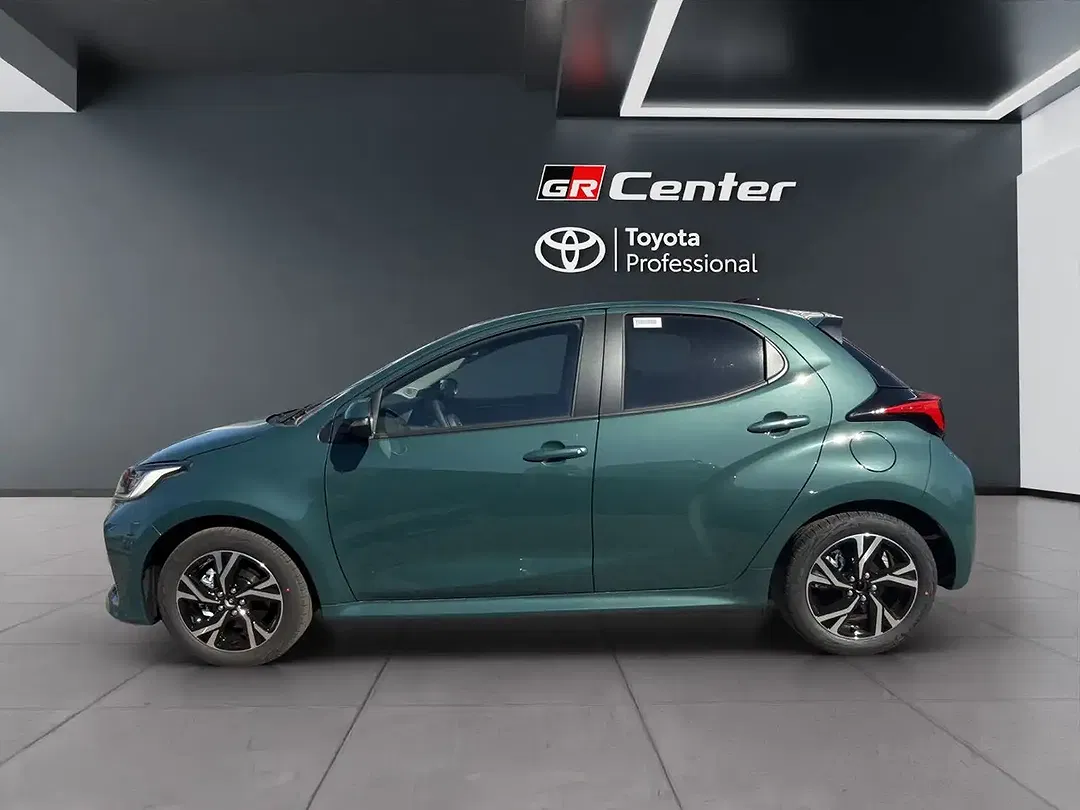 Toyota Yaris - Thumbnail 10