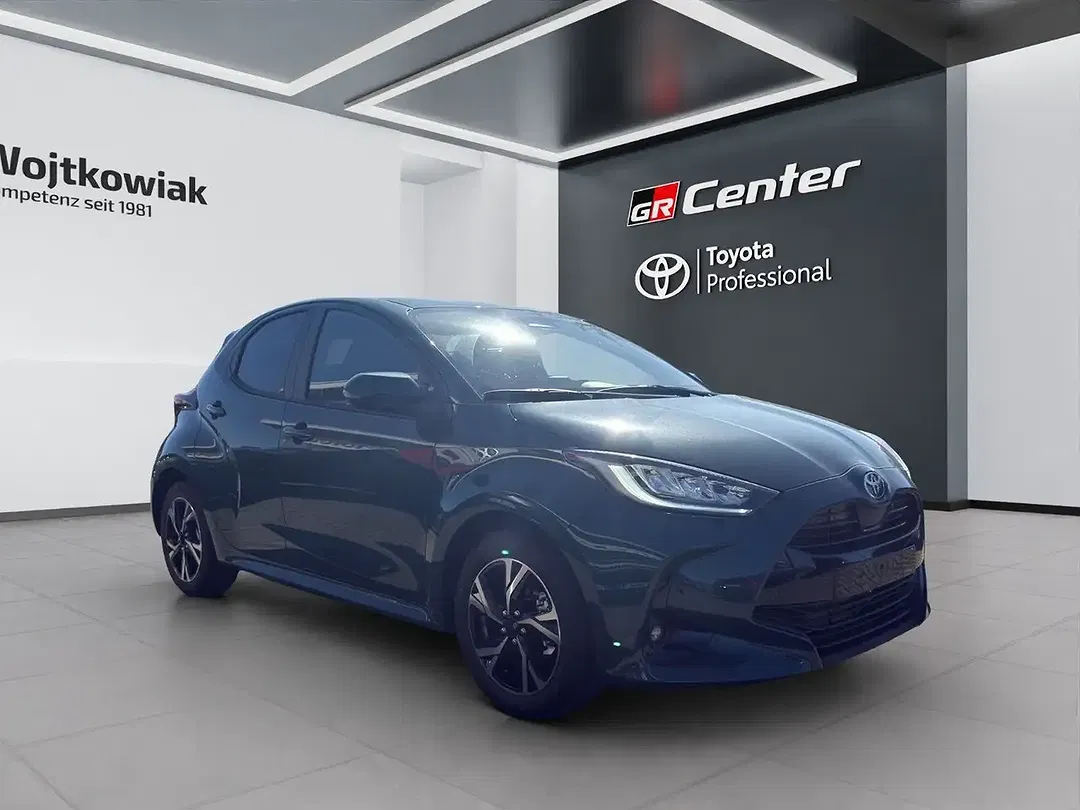 Toyota Yaris - Thumbnail 5