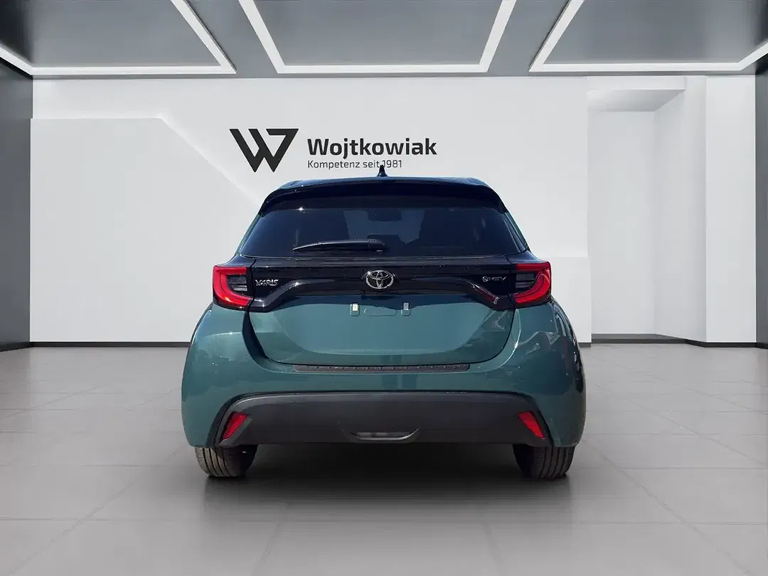 Toyota Yaris - Thumbnail 8