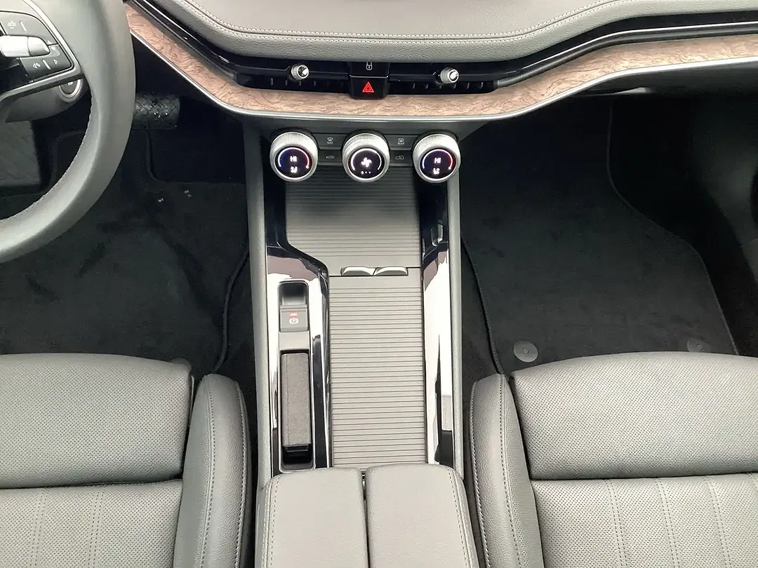 Skoda Superb - Thumbnail 9