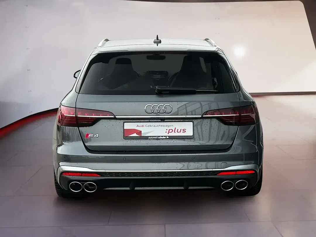 Audi S4 - Thumbnail 4