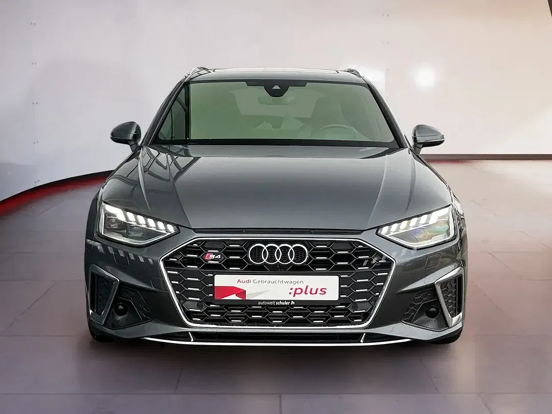 Audi S4 - Thumbnail 5