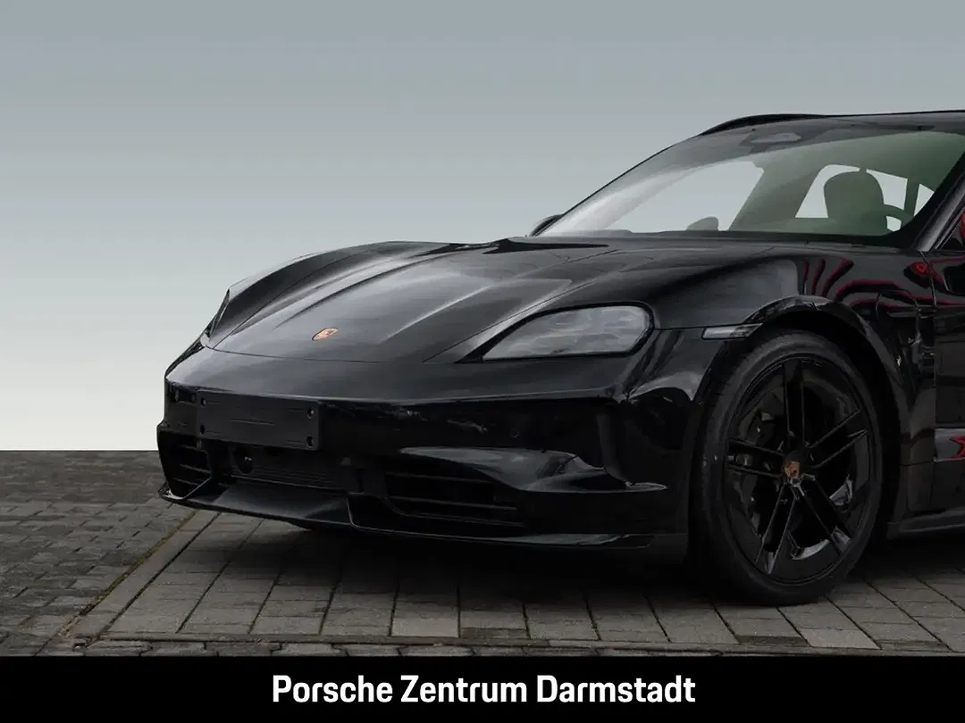 Porsche Taycan - Thumbnail 11