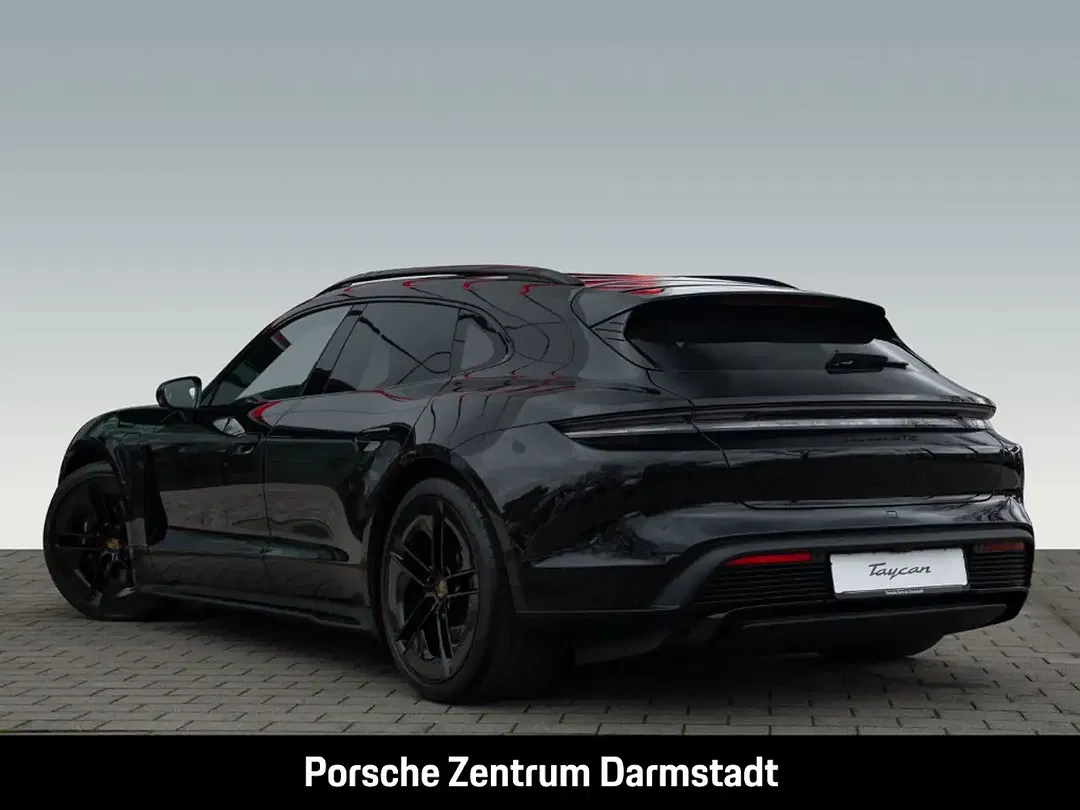 Porsche Taycan - Thumbnail 3