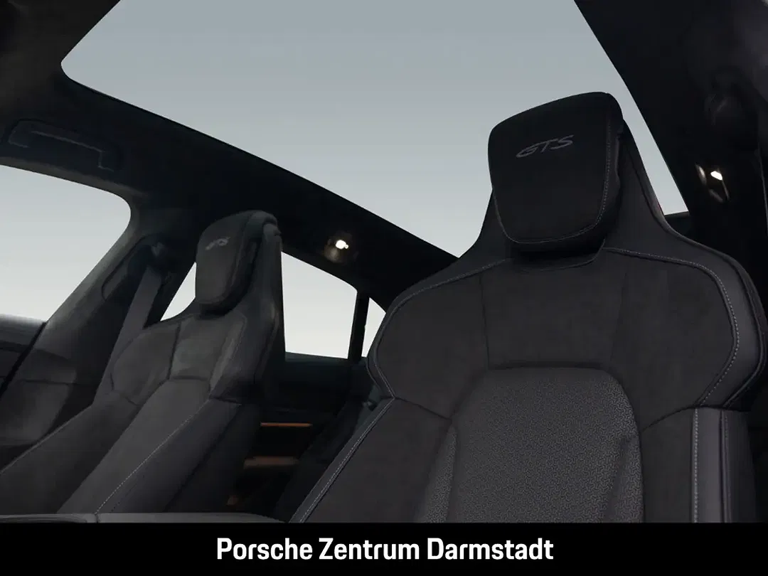 Porsche Taycan - Thumbnail 5