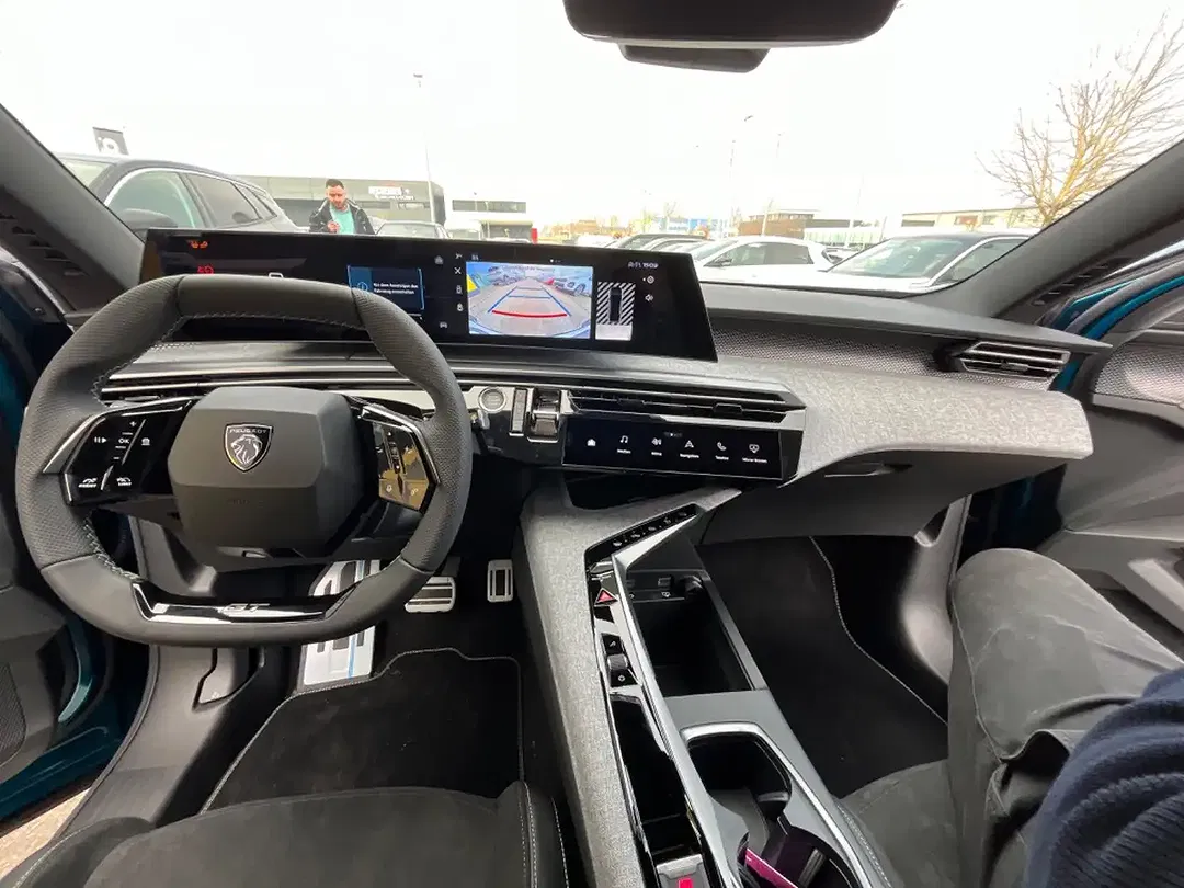 Peugeot 5008 - Thumbnail 9