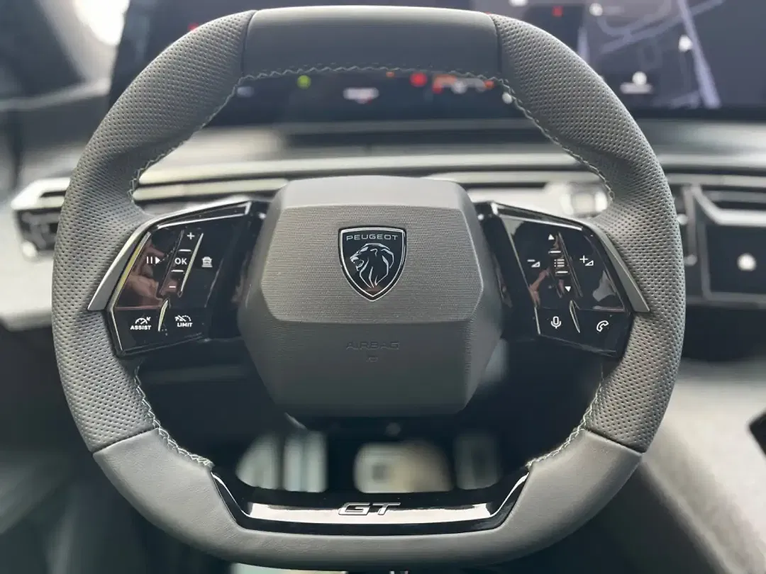 Peugeot 5008 - Thumbnail 11