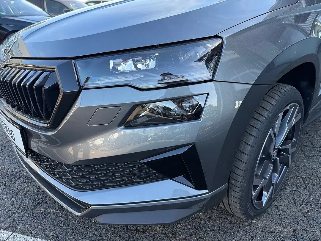 Skoda Karoq - Thumbnail 3