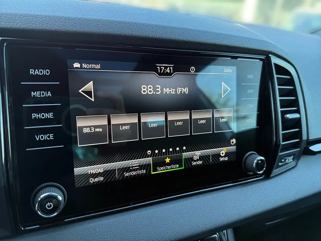 Skoda Karoq - Thumbnail 6