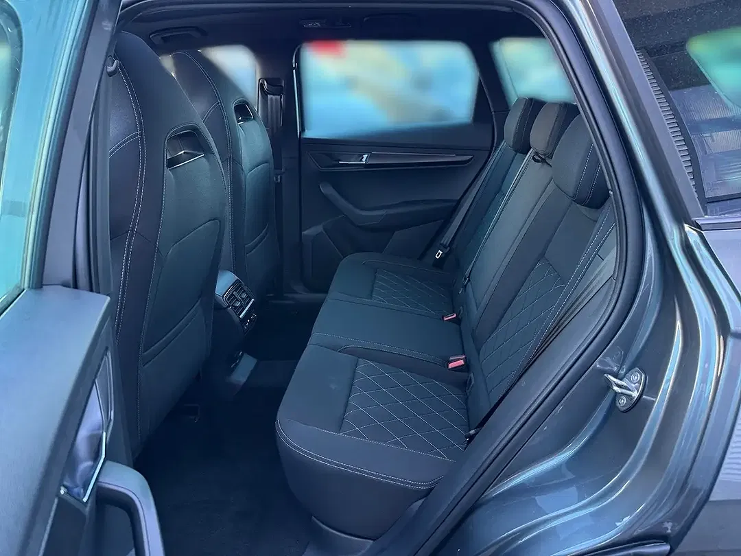 Skoda Karoq - Thumbnail 8