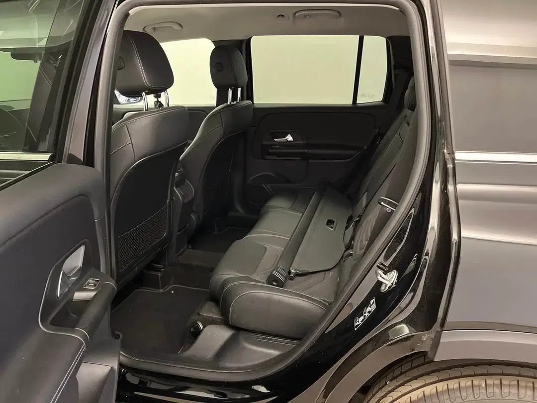 Mercedes-Benz GLB 200 - Thumbnail 10