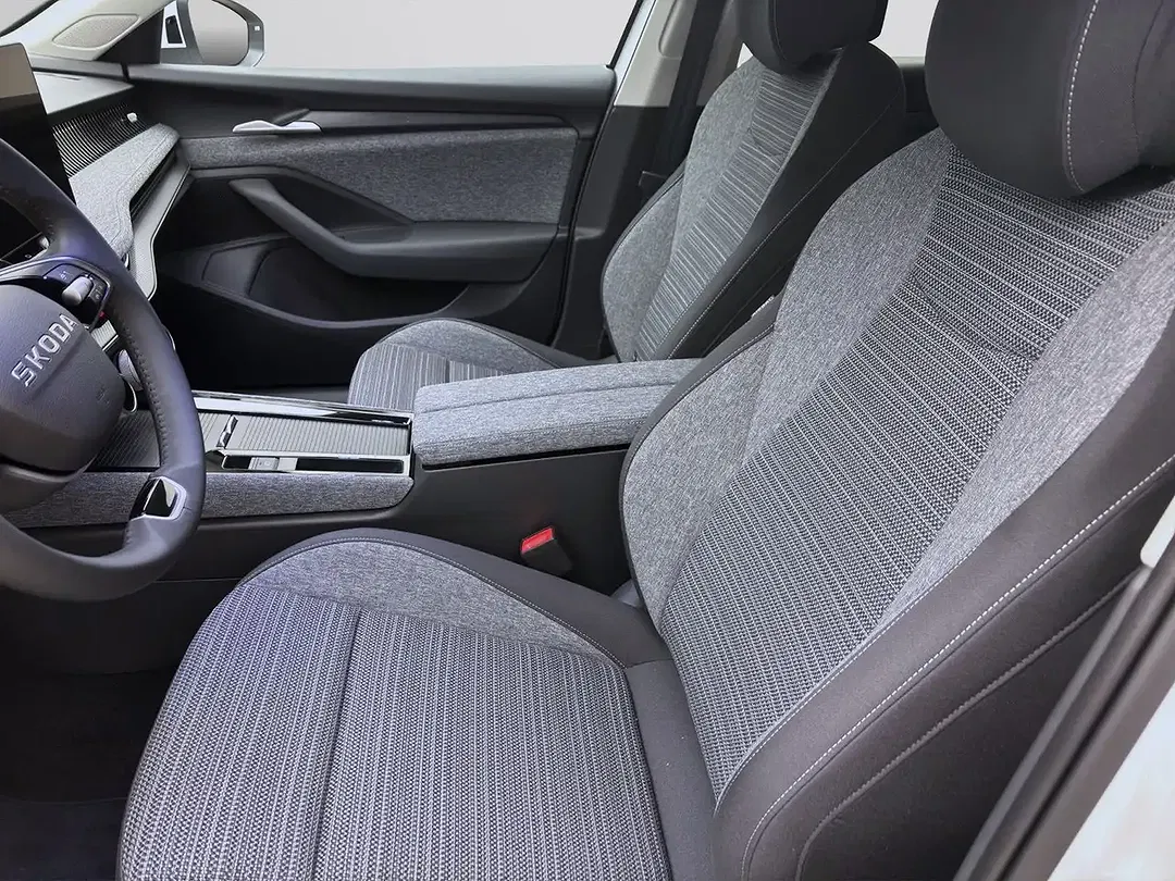 Skoda Superb - Thumbnail 10