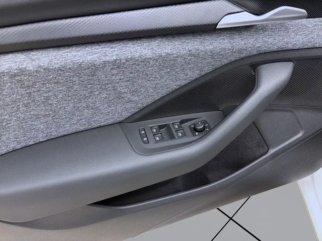 Skoda Superb - Thumbnail 11