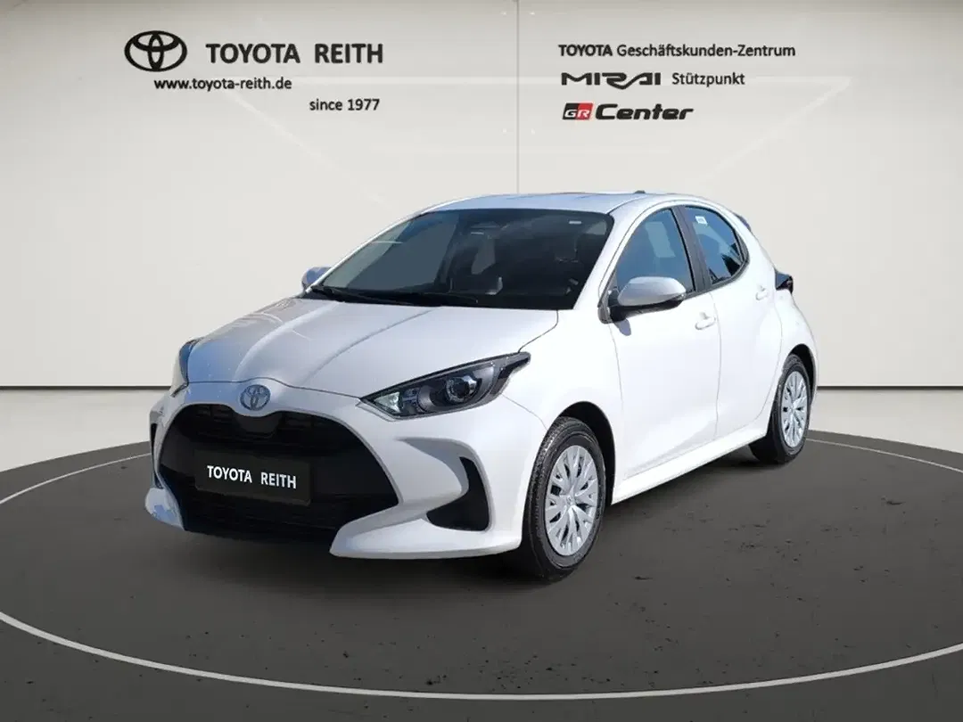Toyota Yaris - Thumbnail 1