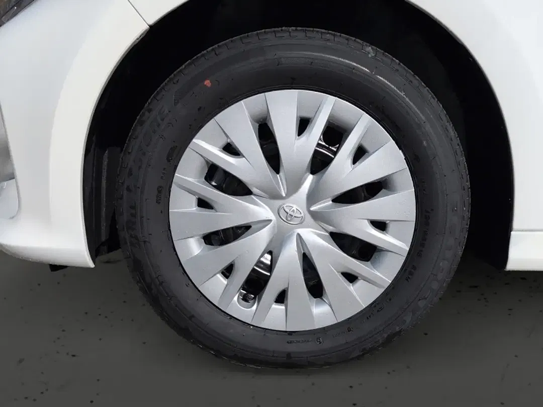 Toyota Yaris - Thumbnail 14