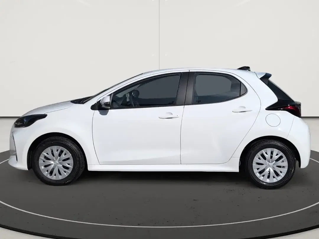 Toyota Yaris - Thumbnail 2
