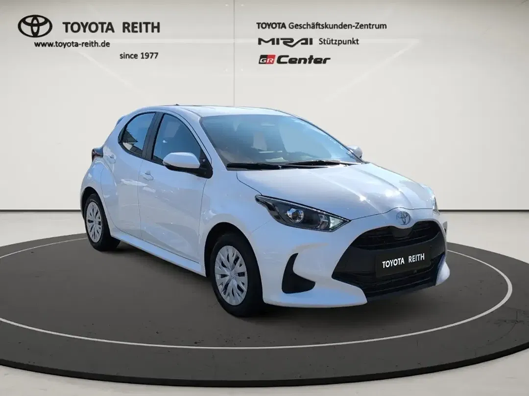 Toyota Yaris - Thumbnail 7
