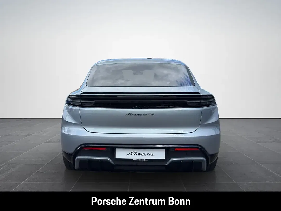 Porsche Macan - Thumbnail 6