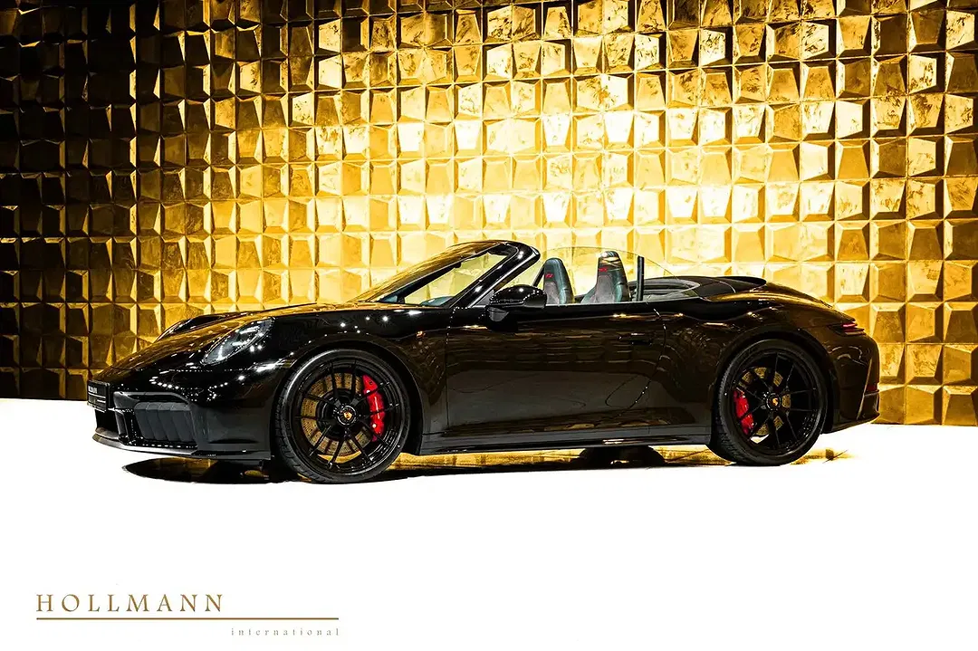 Porsche 992 - Thumbnail 4