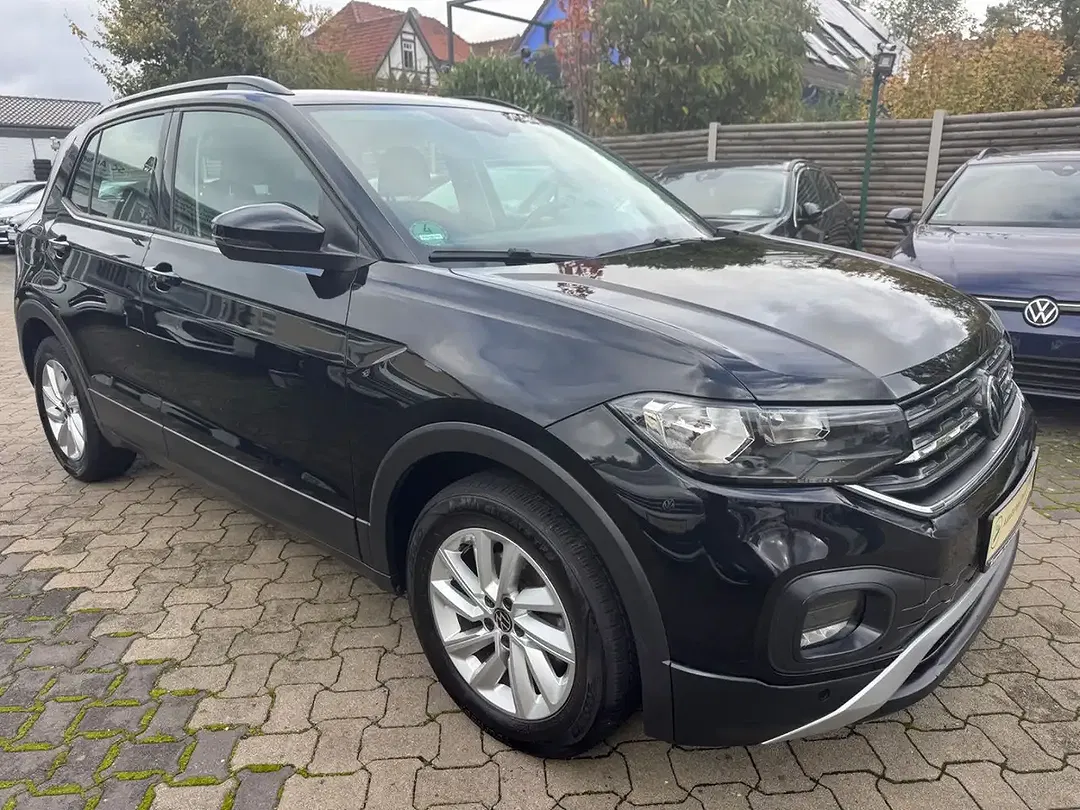 Volkswagen T-Cross - Thumbnail 3