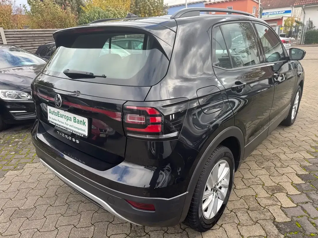 Volkswagen T-Cross - Thumbnail 4