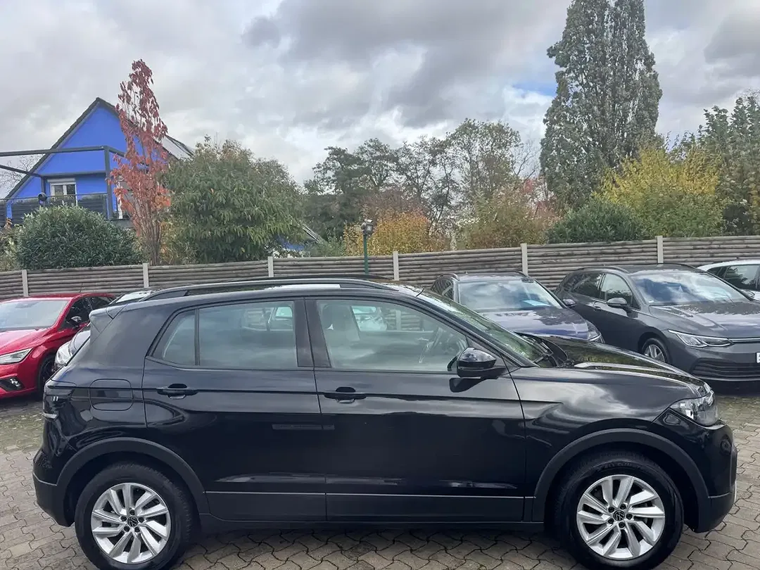 Volkswagen T-Cross - Thumbnail 7