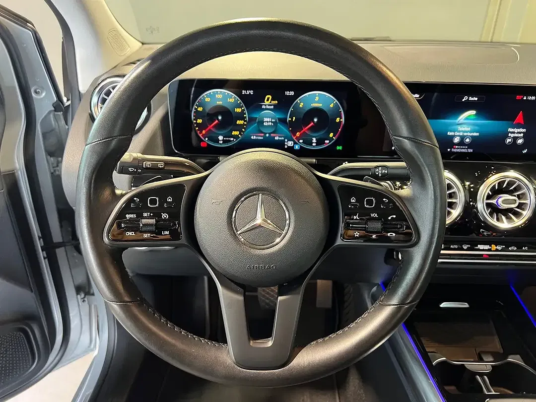 Mercedes-Benz B 200 - Thumbnail 4