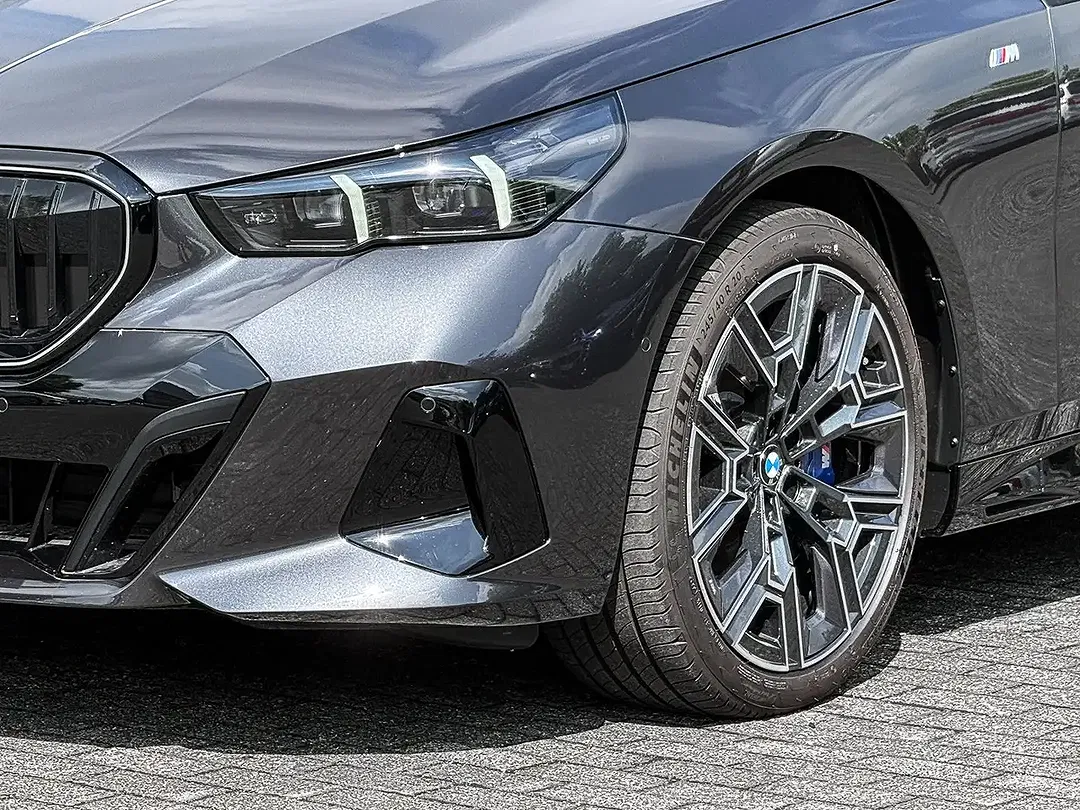 BMW 540 - Thumbnail 3