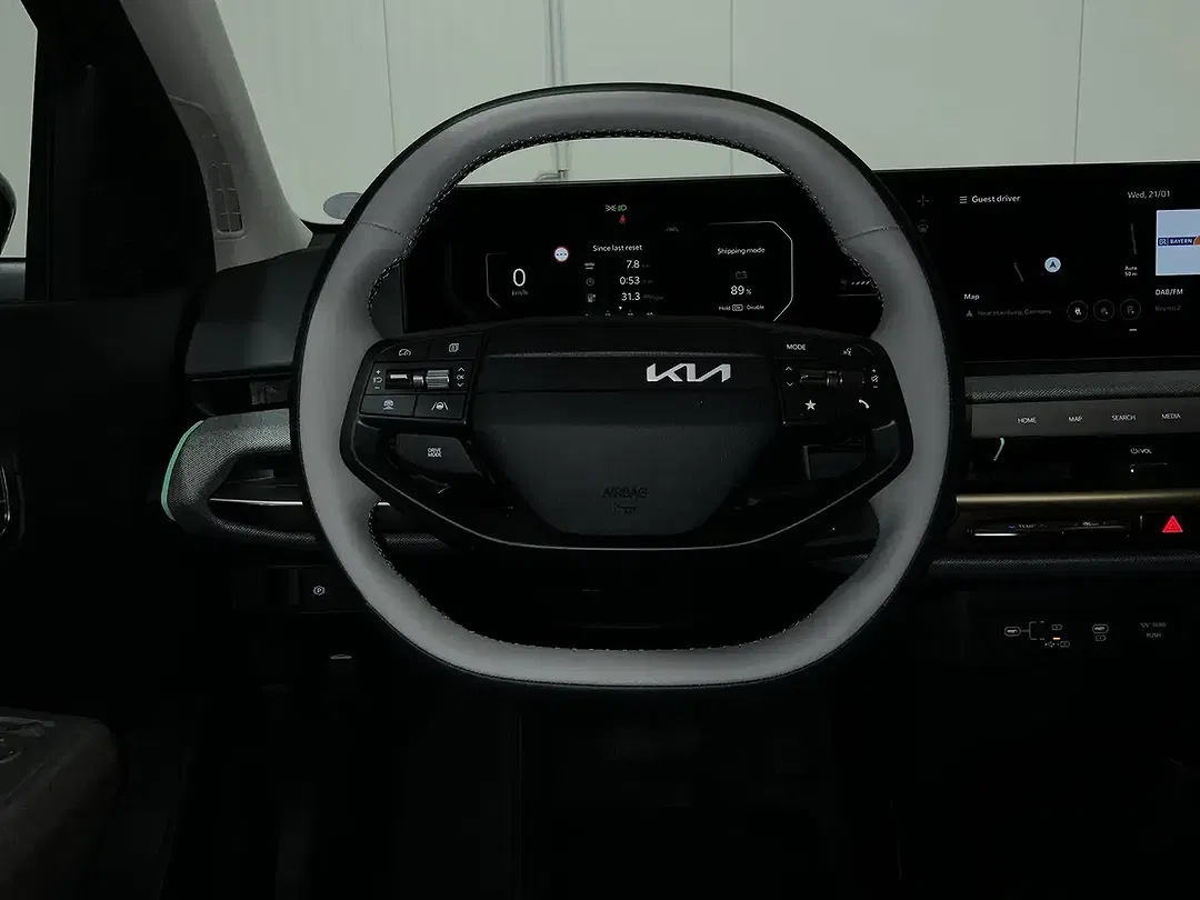 Kia EV4 - Thumbnail 12
