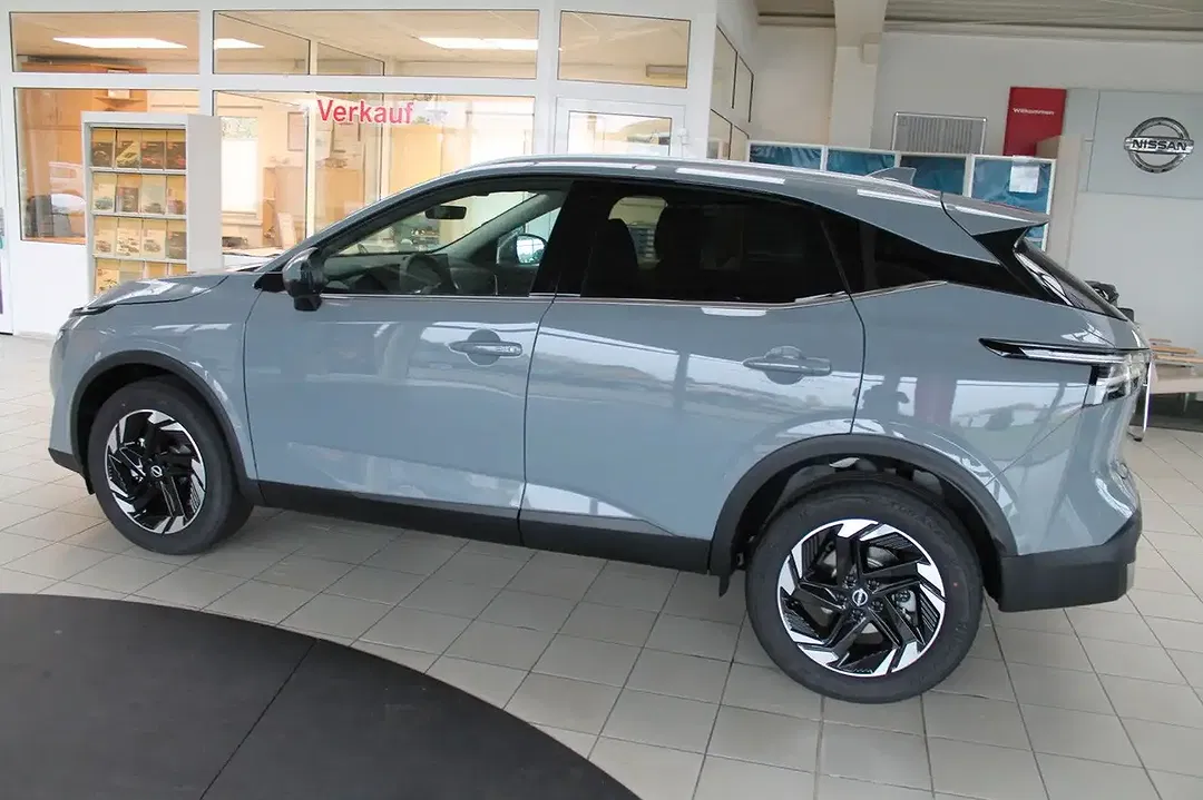 Nissan Qashqai - Thumbnail 4