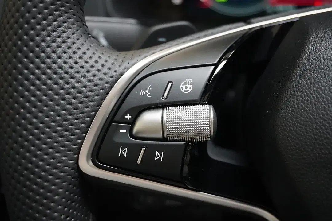 Skoda Karoq - Thumbnail 12
