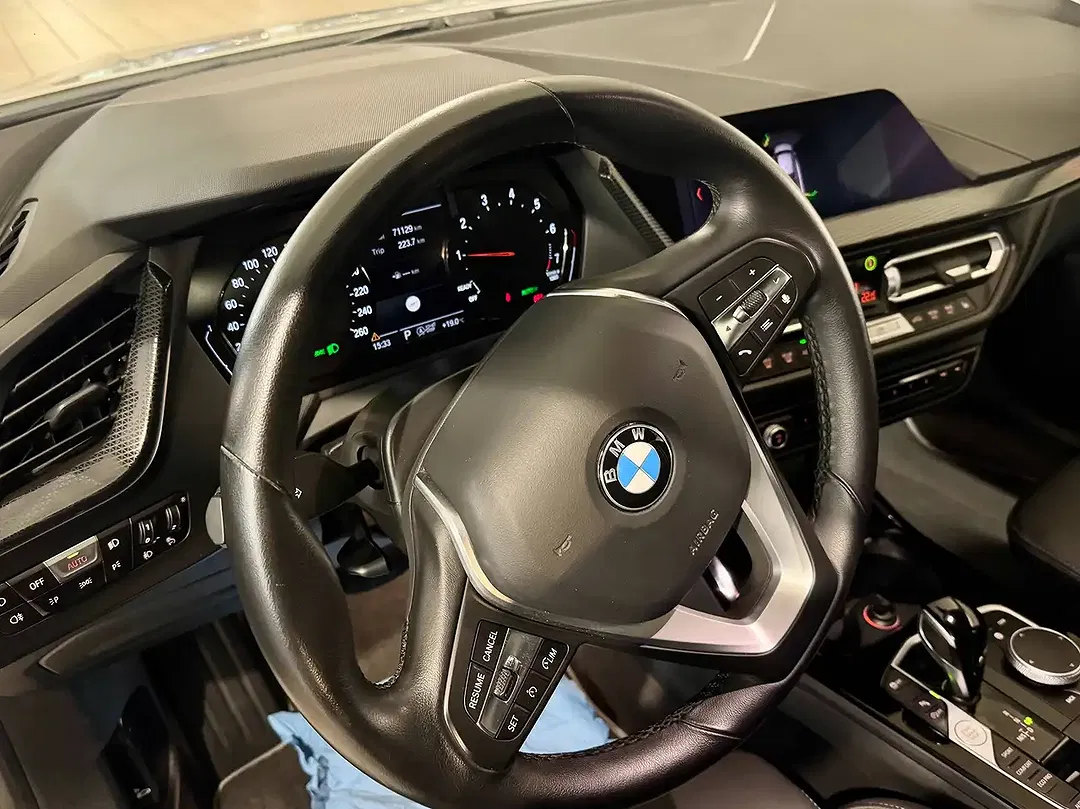 BMW 116 - Thumbnail 10
