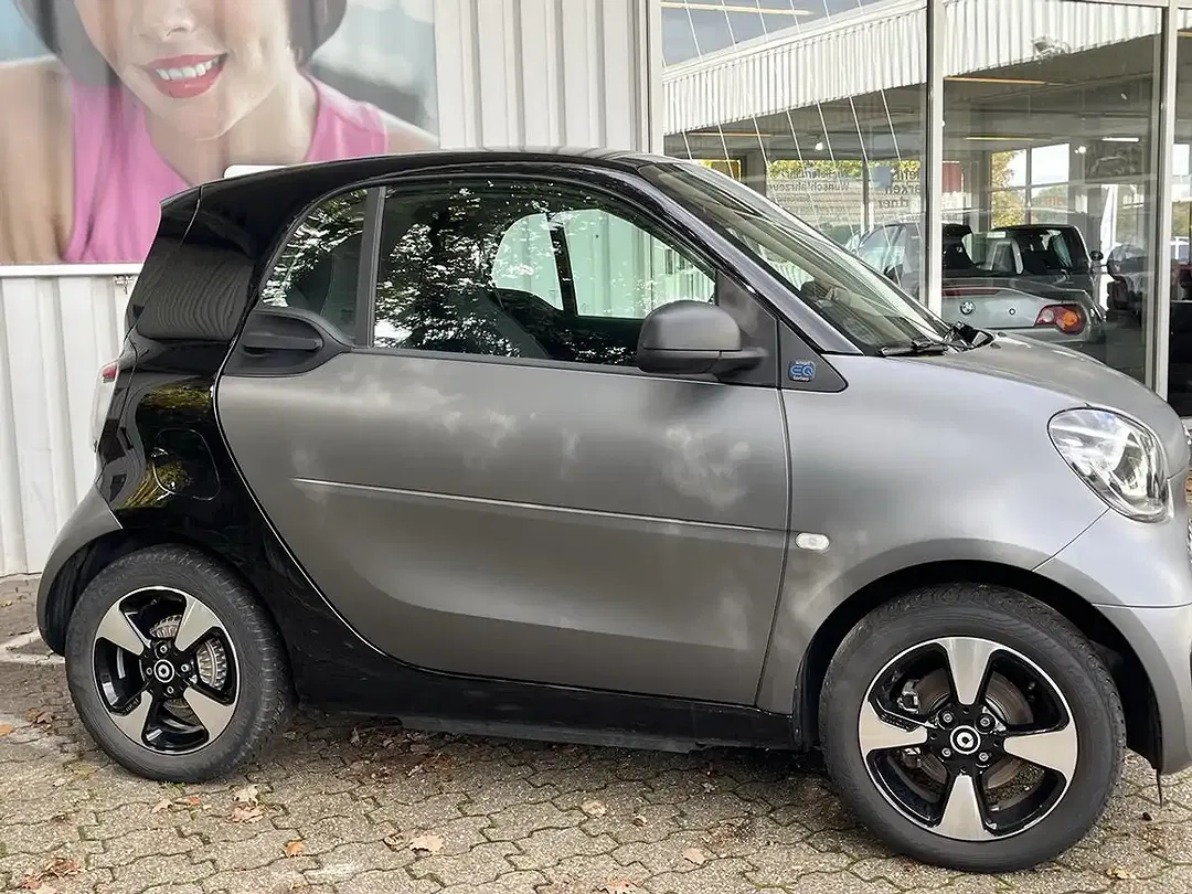 smart forTwo - Thumbnail 2