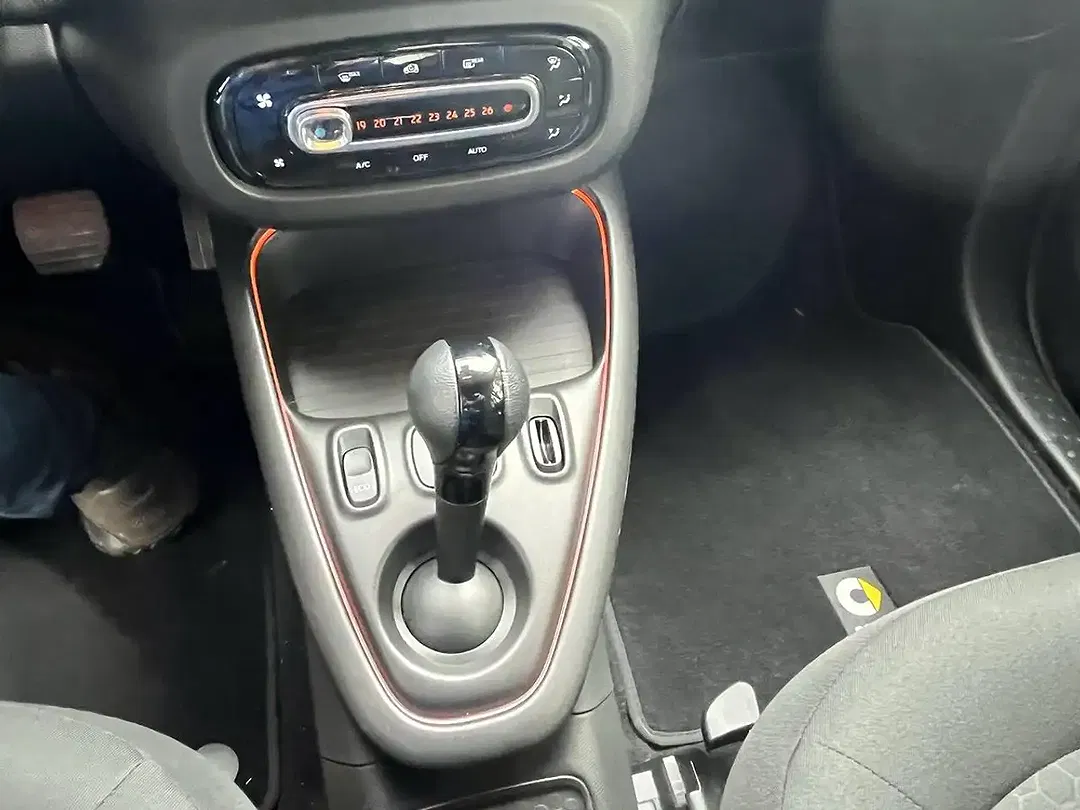 smart forTwo - Thumbnail 8
