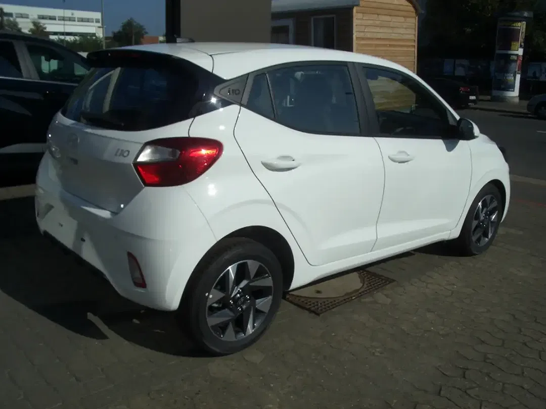 Hyundai i10 - Thumbnail 4