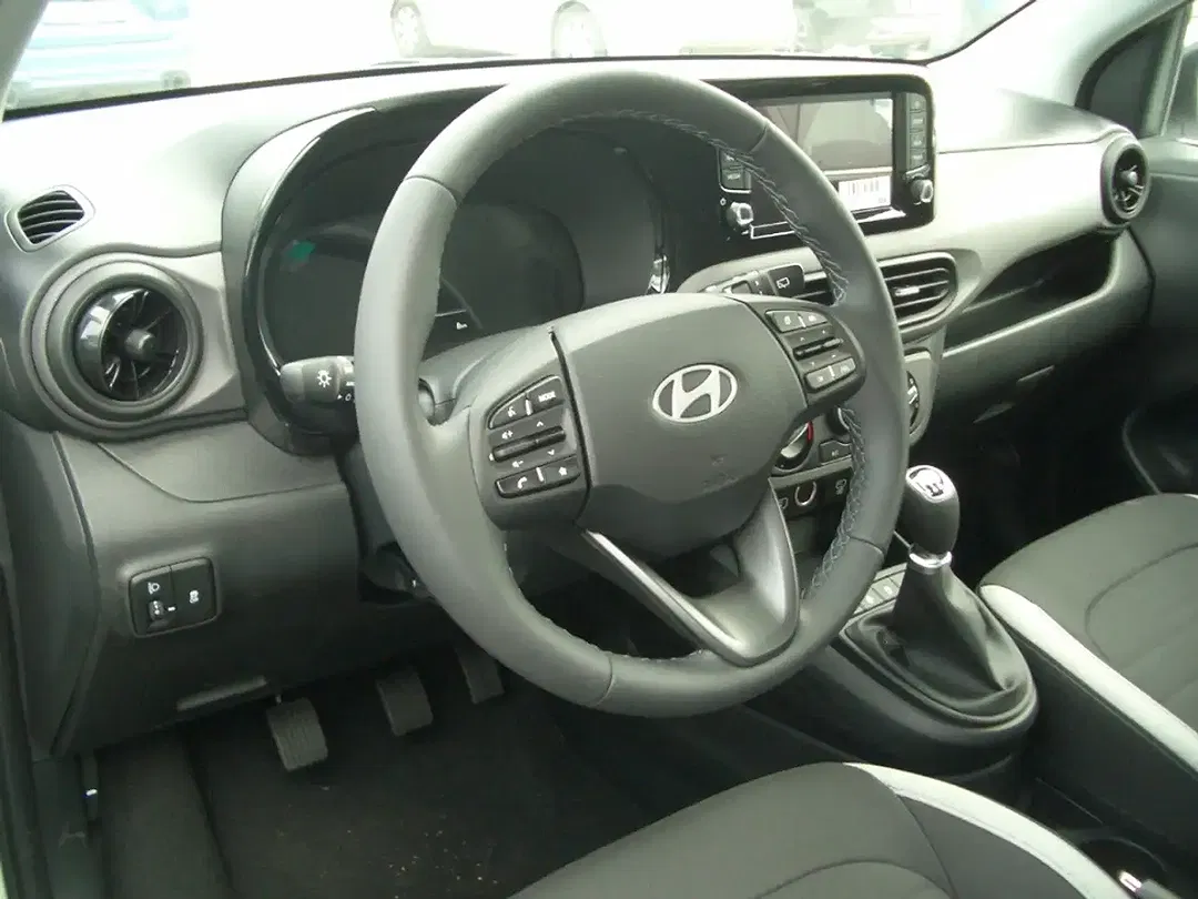 Hyundai i10 - Thumbnail 8