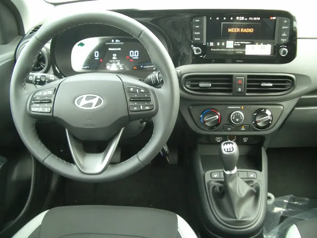 Hyundai i10 - Thumbnail 9