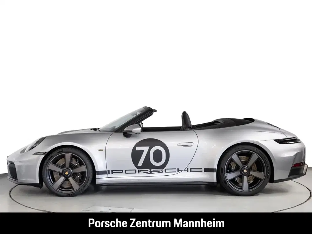 Porsche 992 - Thumbnail 2