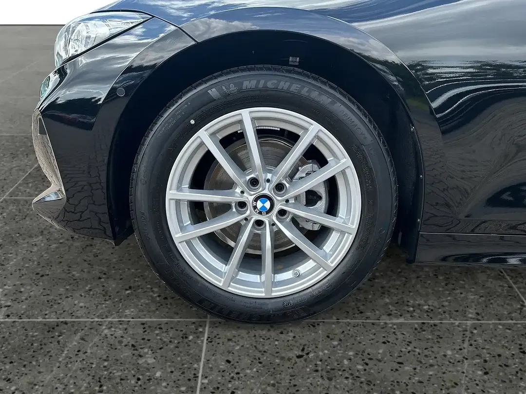 BMW 320 - Thumbnail 10