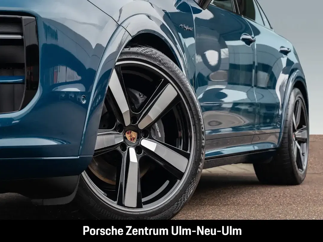 Porsche Cayenne - Thumbnail 9