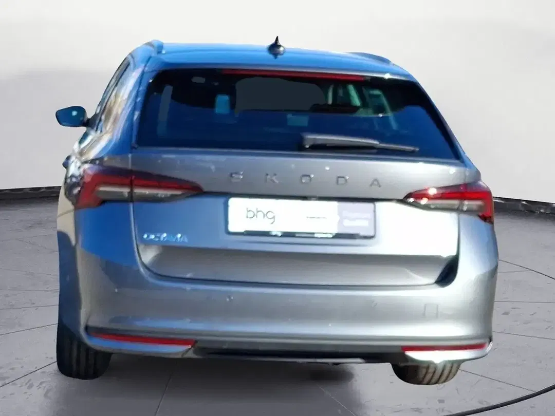 Skoda Octavia - Thumbnail 5